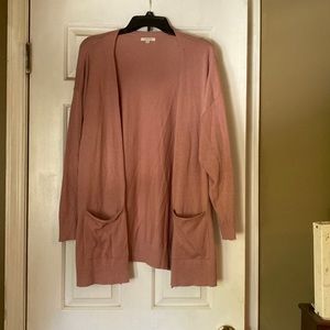 Dusty pink cardigan with pockets